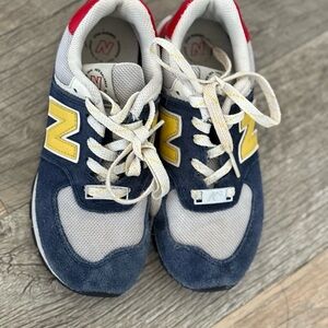 Boys Size 2 New Balance